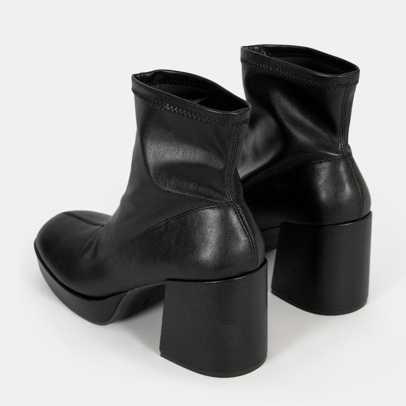 Sweet Wildfire Block Heel Ankle Boot Women's