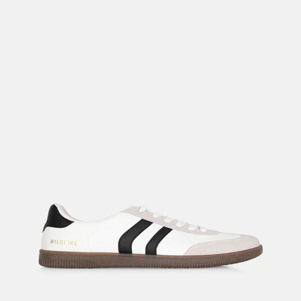 Caper | Wildfire | Adjustable Laced Upper Sneaker | Women's
