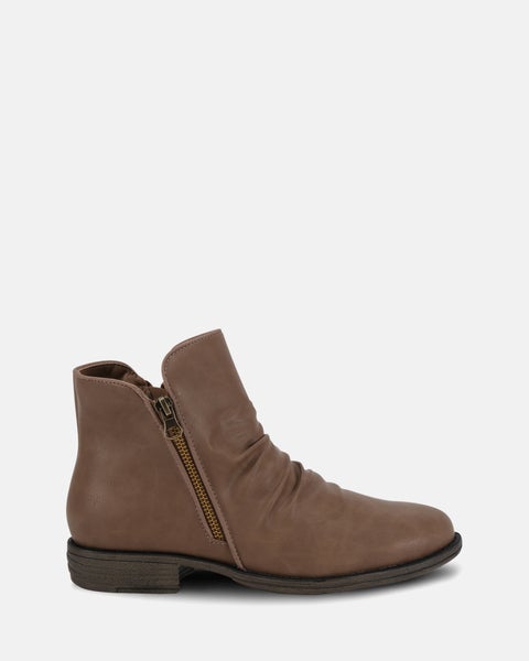 Yasha | Vybe Lifestyle | Scrunched Upper Ankle Boot | Women's