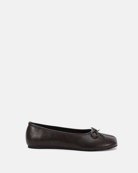 Tropea | Wildfire | Split Toe Flat | Women's